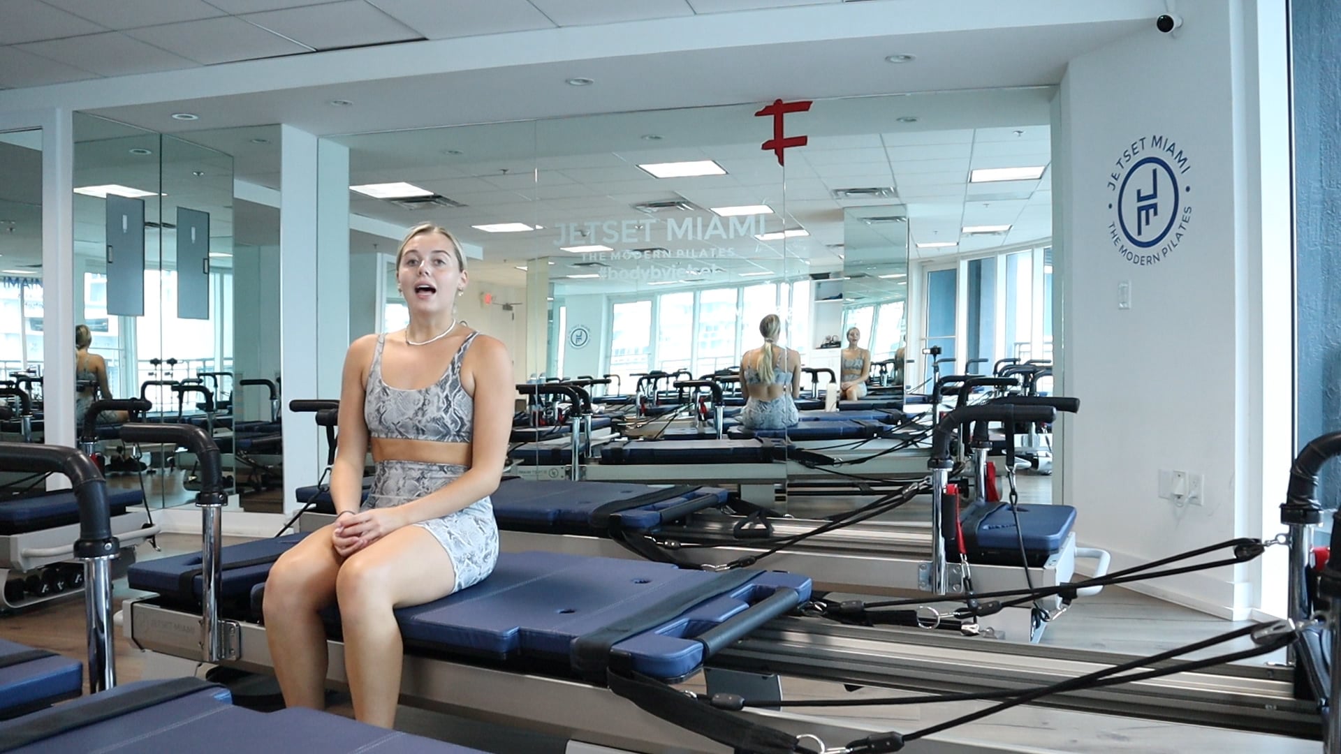 Lying Spider Kick with Foot Strap