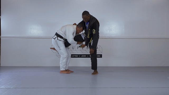 Lapel pass stand up sweep