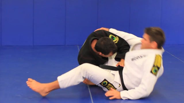 Knee belly escape grabbing belt