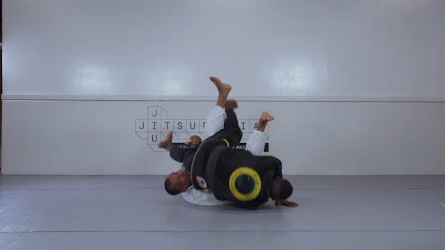 Back roll sweep from half spider