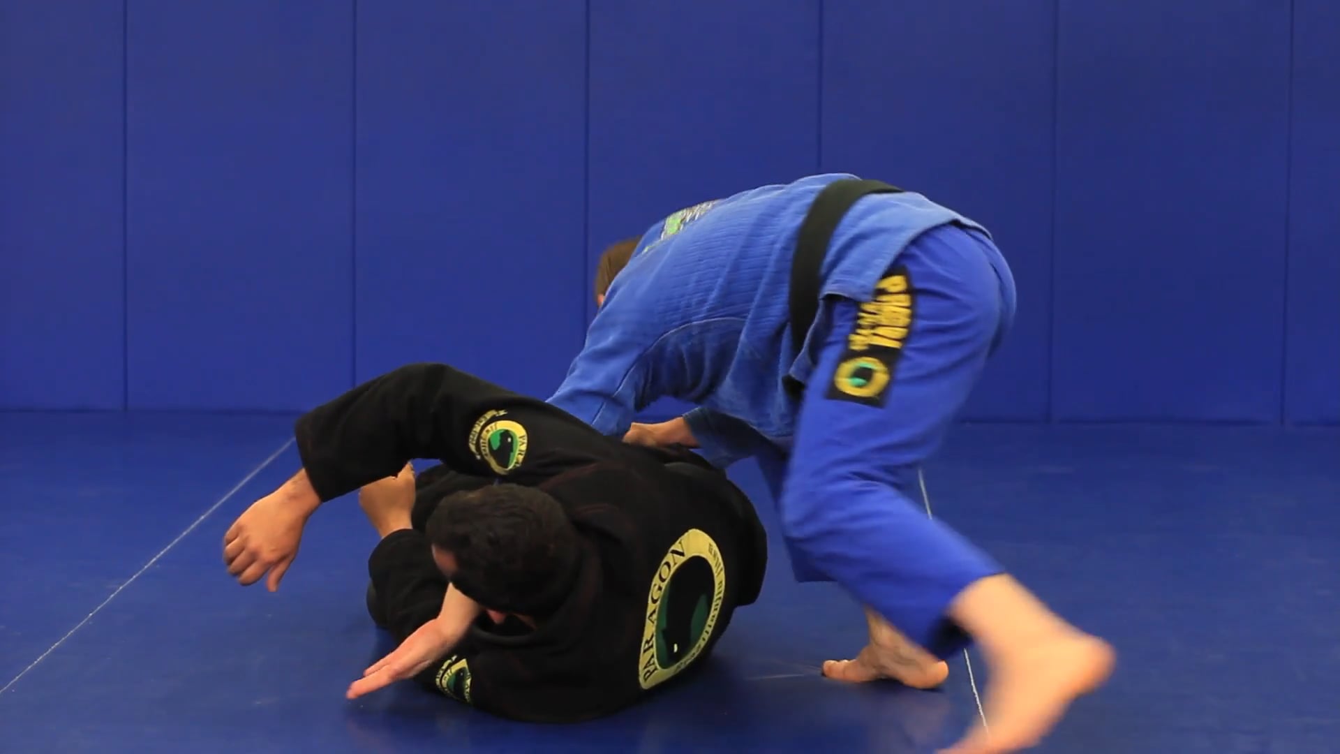 Darce counter to opponent rolling away (SLICK)