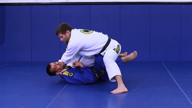 Using the cross choke to counter the DLR guard