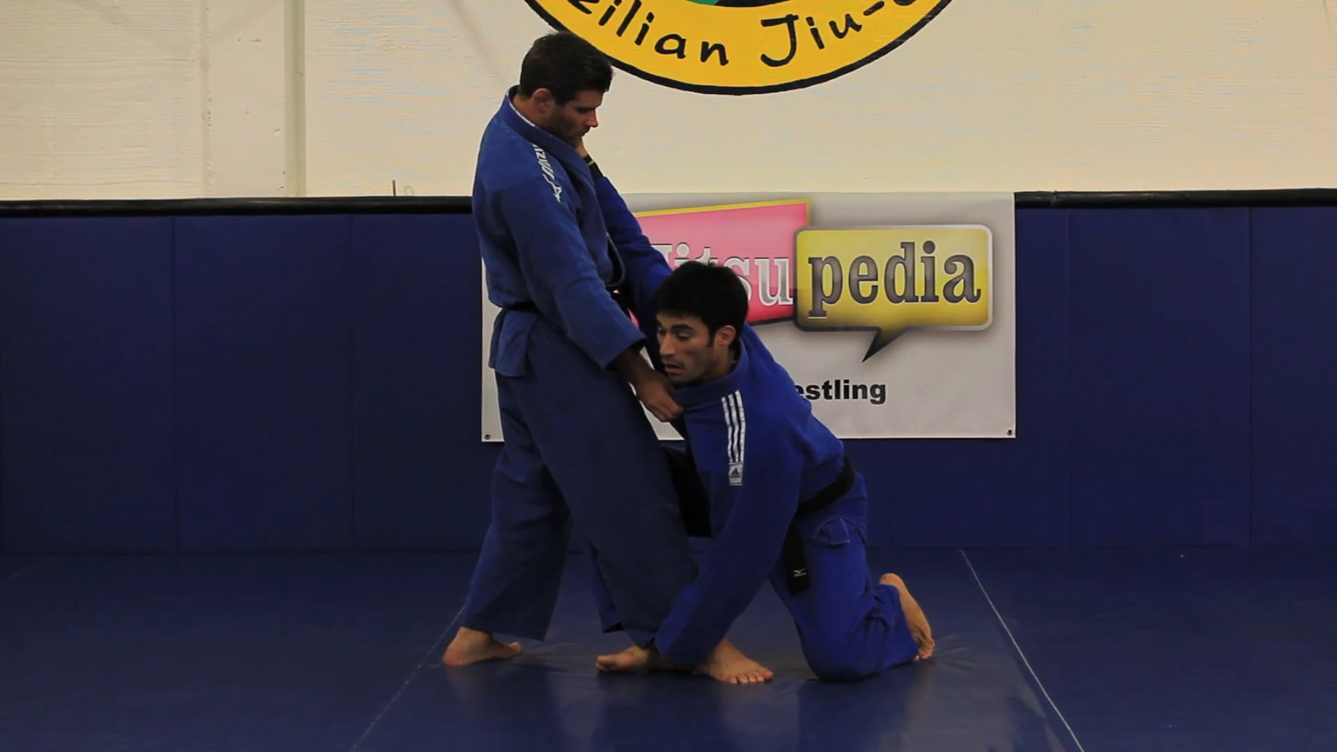 Kuchiki taoshi ( Ankle pic or one hand drop)