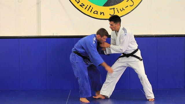 Judo gripping (over the back)