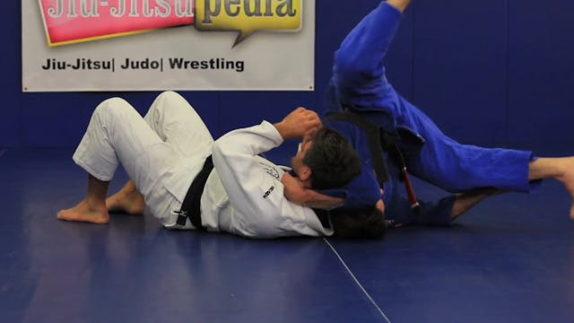 Rolling lapel choke from cross side