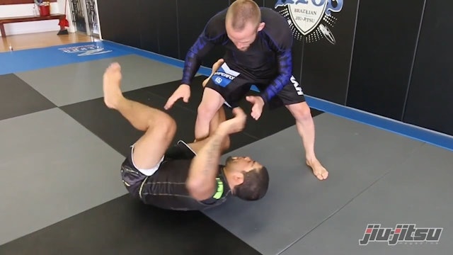 Knee bar from Upside Down Guard - Andre Galvao