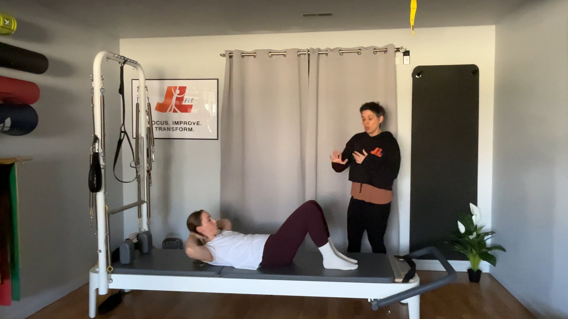 Single-leg Stretch (Fab 5)