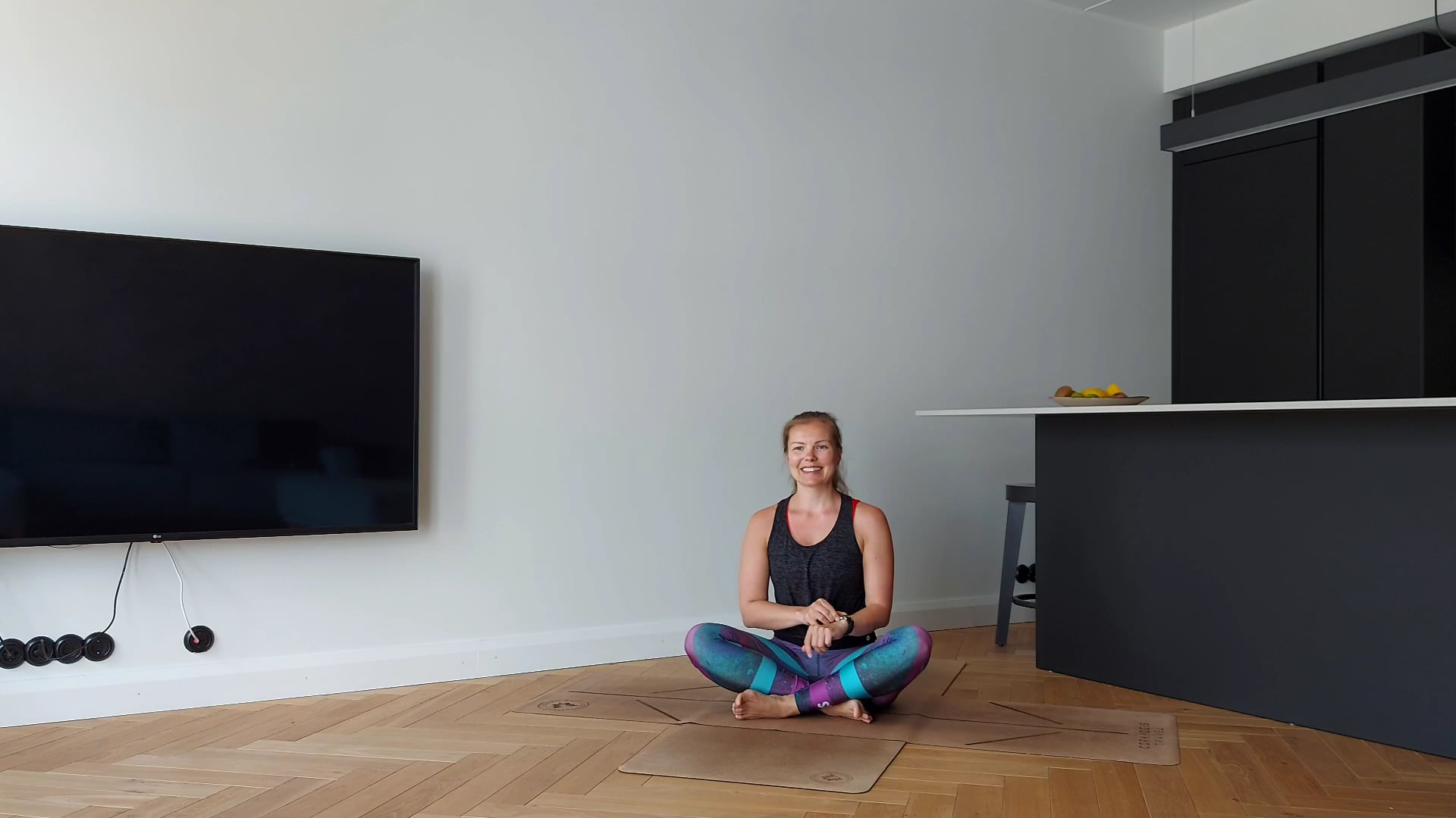 VinyasaFlow tugevatele jalgadele (56 min)