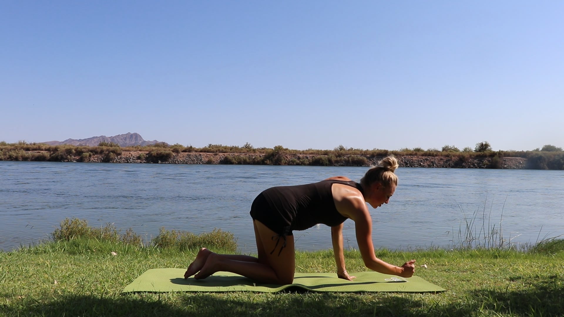 20MIN BUTT & LEG MAT WORK