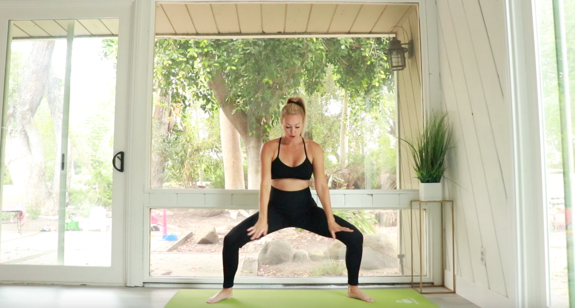 15MIN CARDIO SCULPT - SQUATS