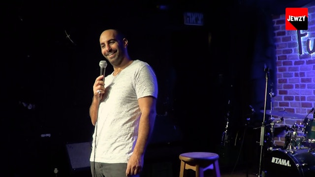 FUNNY MONDAY - Stand Up from Israel in English!