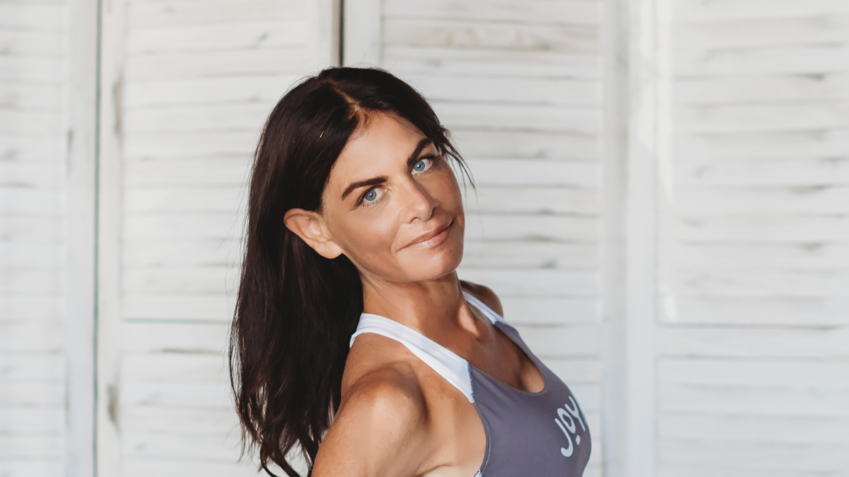 Vinyasa Flow with Noel - Inversion 