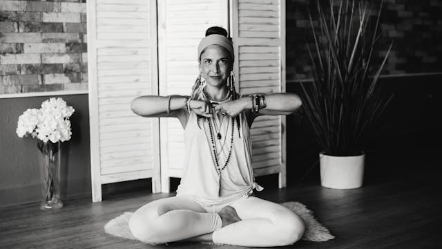 Kundalini with Julie - 12/15 - Previo...