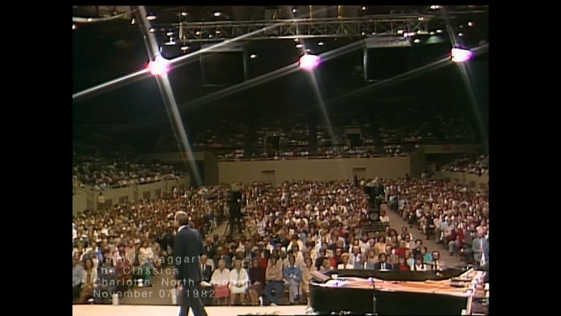 CHARLOTTE NORTH CAROLINA - 11/07/1982 SUNDAY CRUSADE