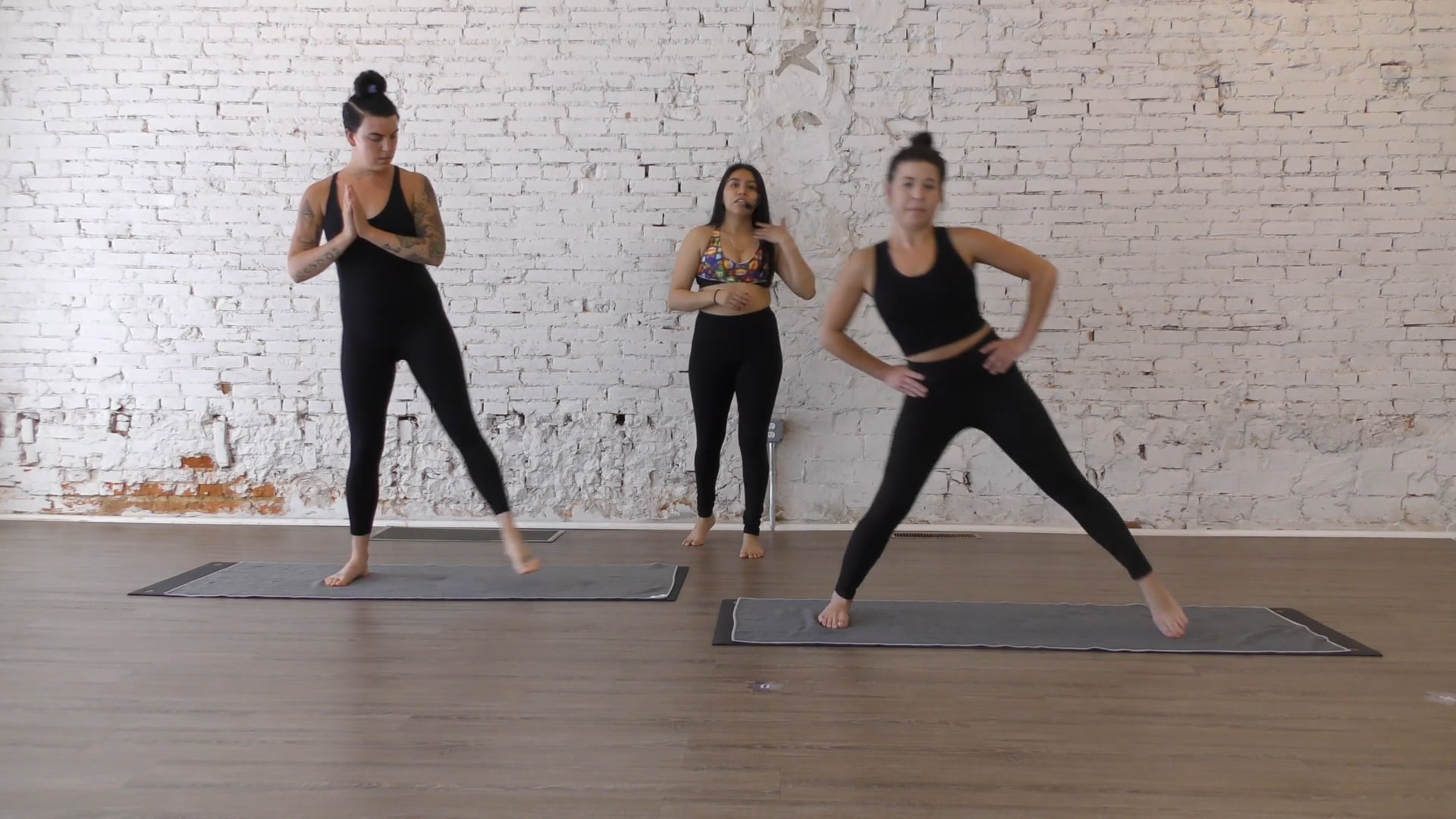 Leg Blast w Magaly 0720