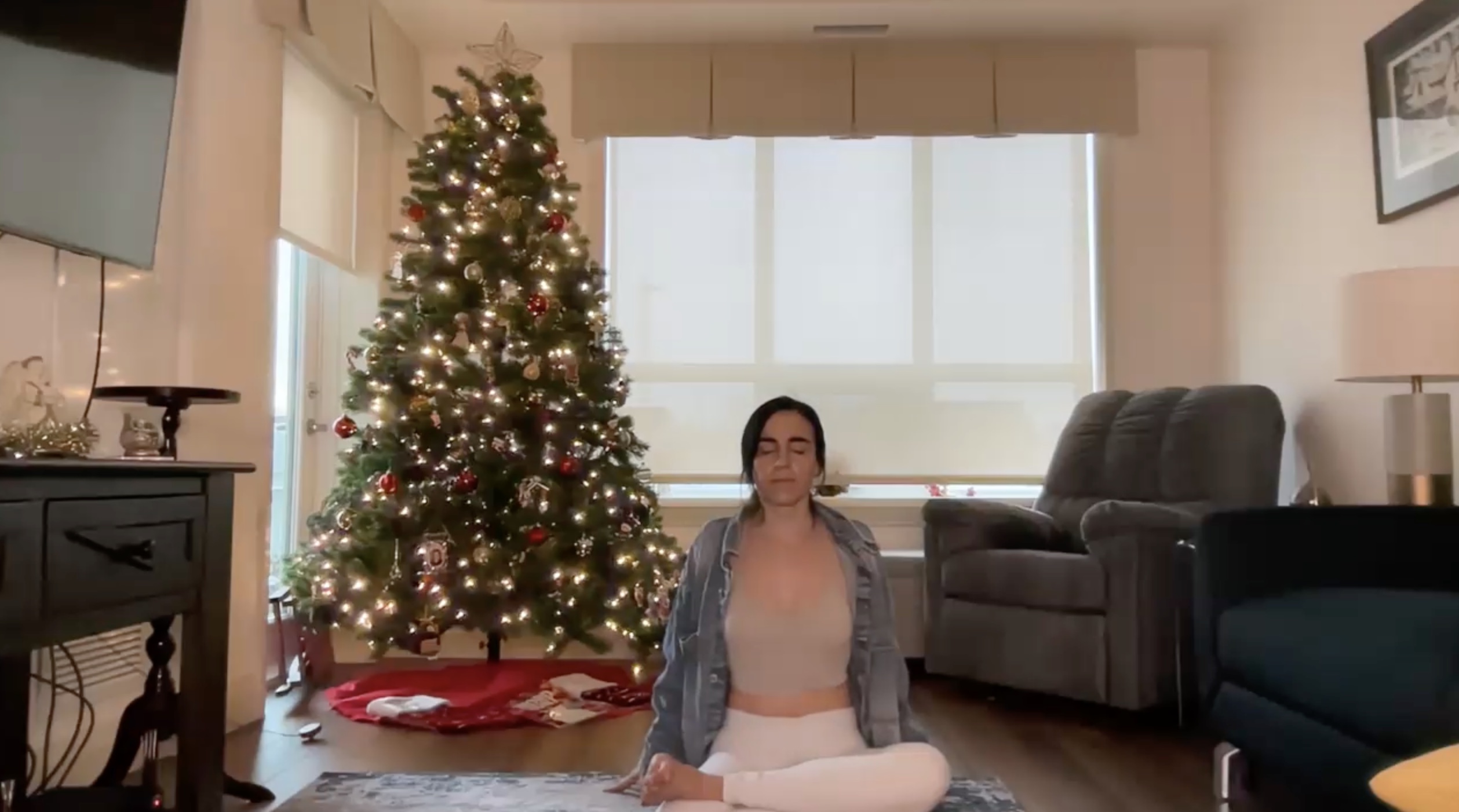 Hot Mess Holiday Breath (30 min) 