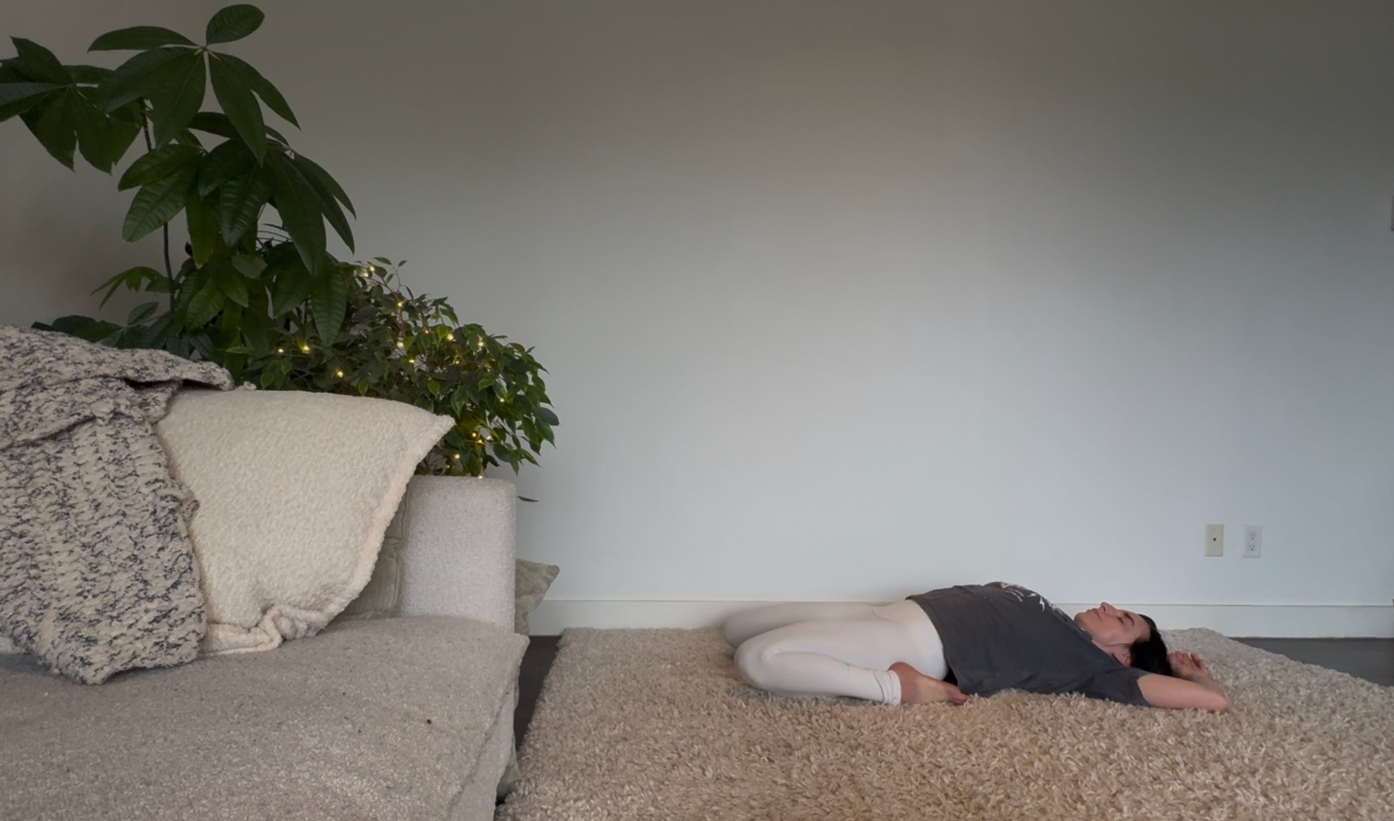 Mar 27: Four Deeply Relaxing Pose (32 min)