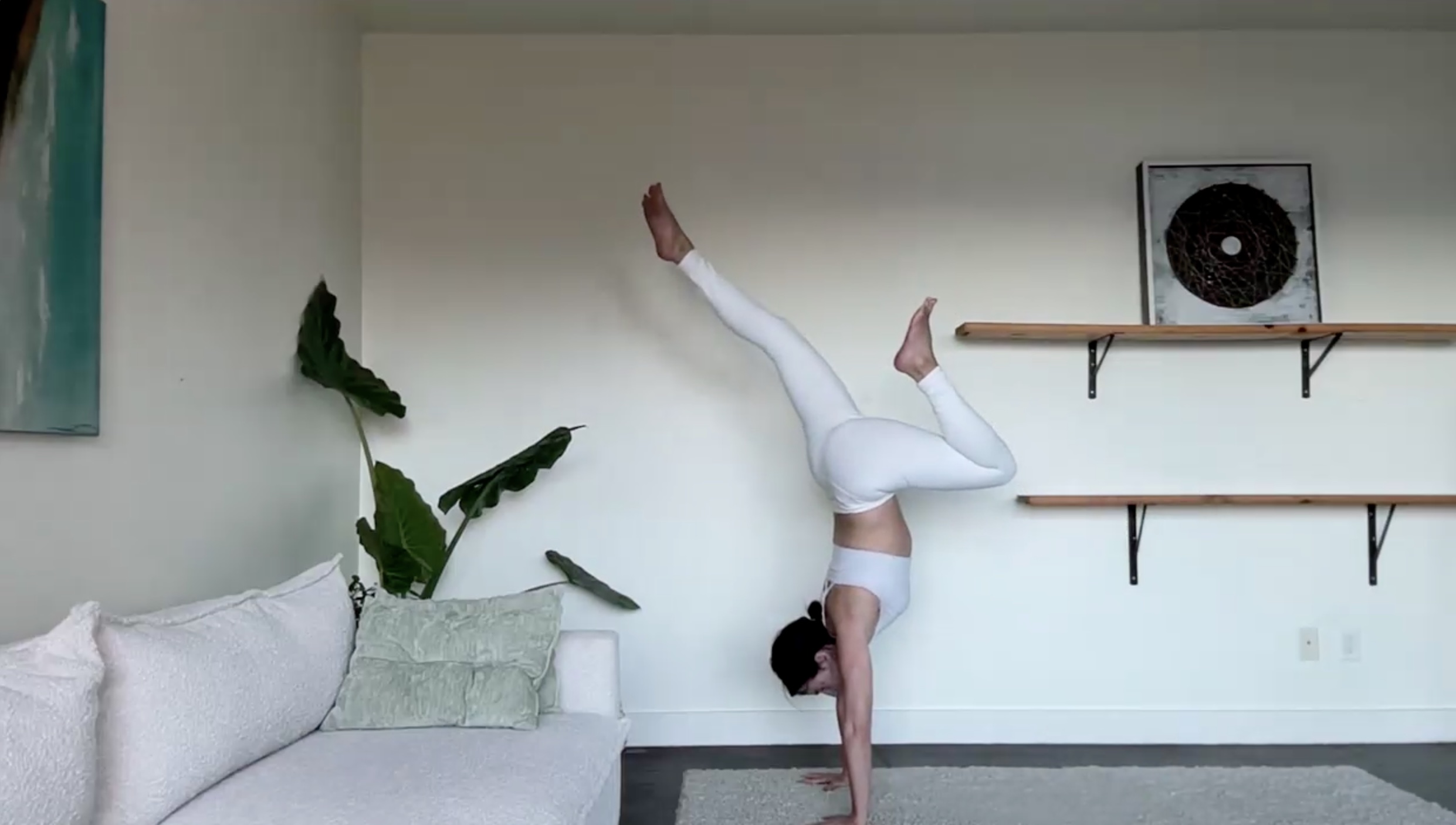 Aug 29: Strong Vinyasa (78 min)