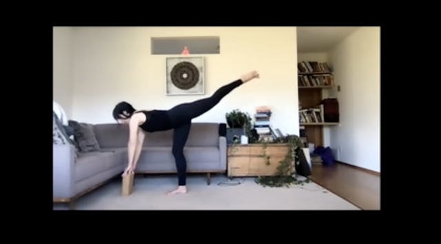 April 15: Detox Flow for Spring