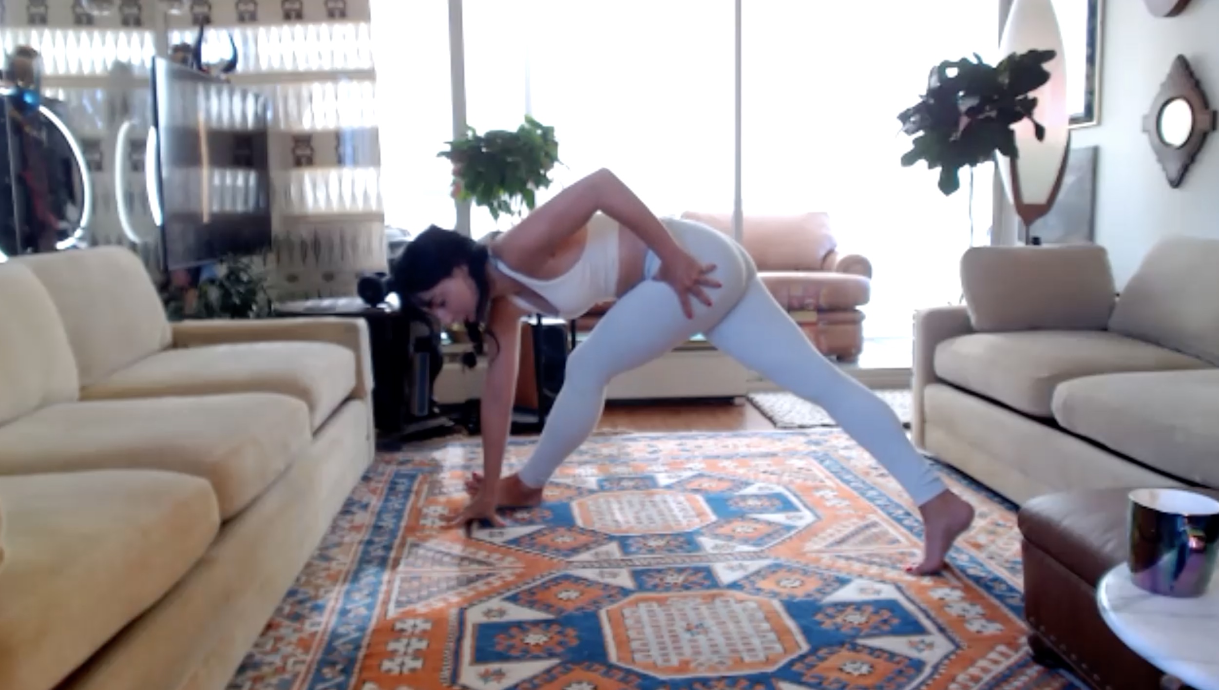 Restorative for Runners/Athletes: Quads, IT band, twists & hips (50 min) 