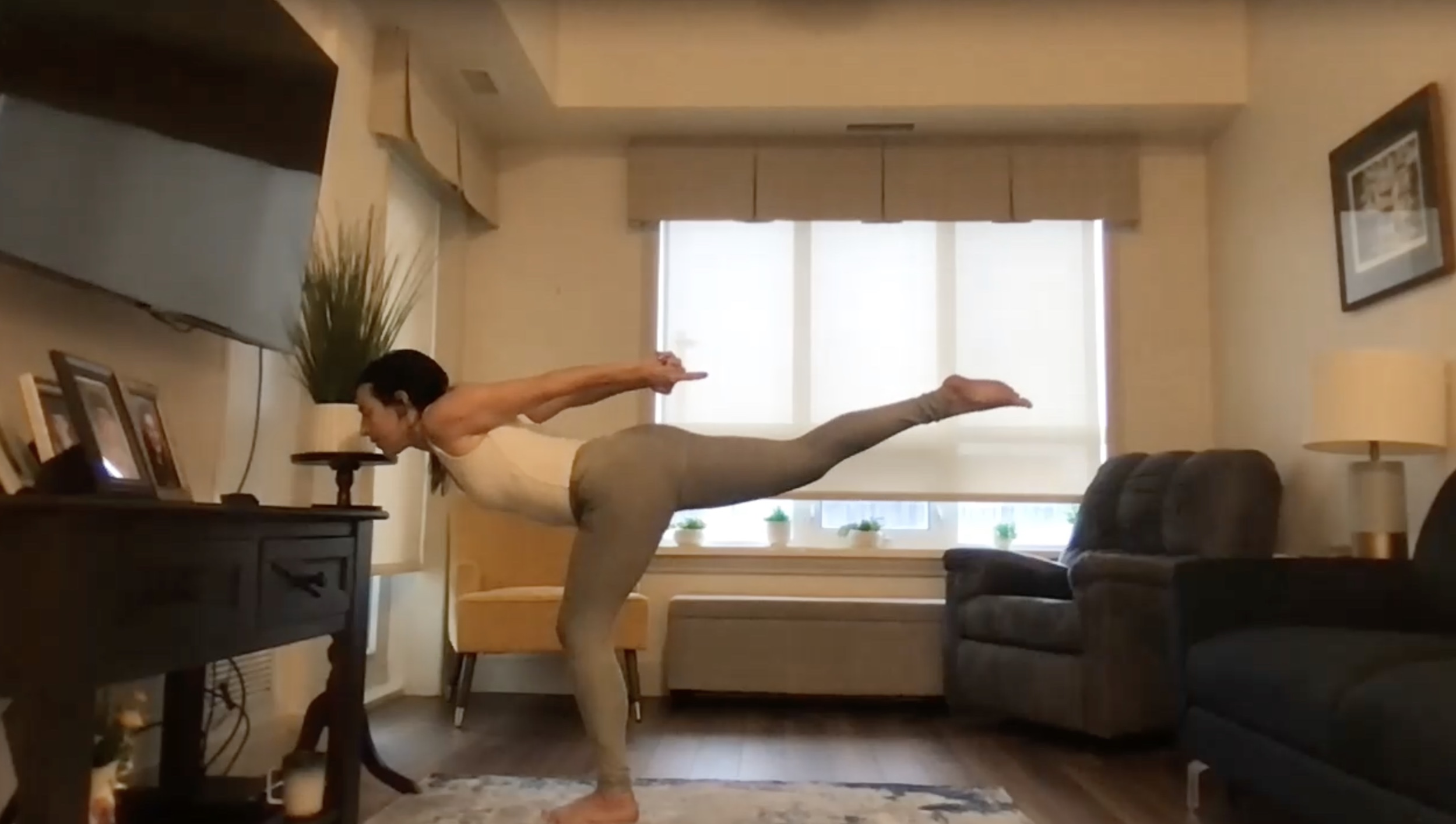 Glutes, Legs & Sweaty Cathartic Flow (50 min) 