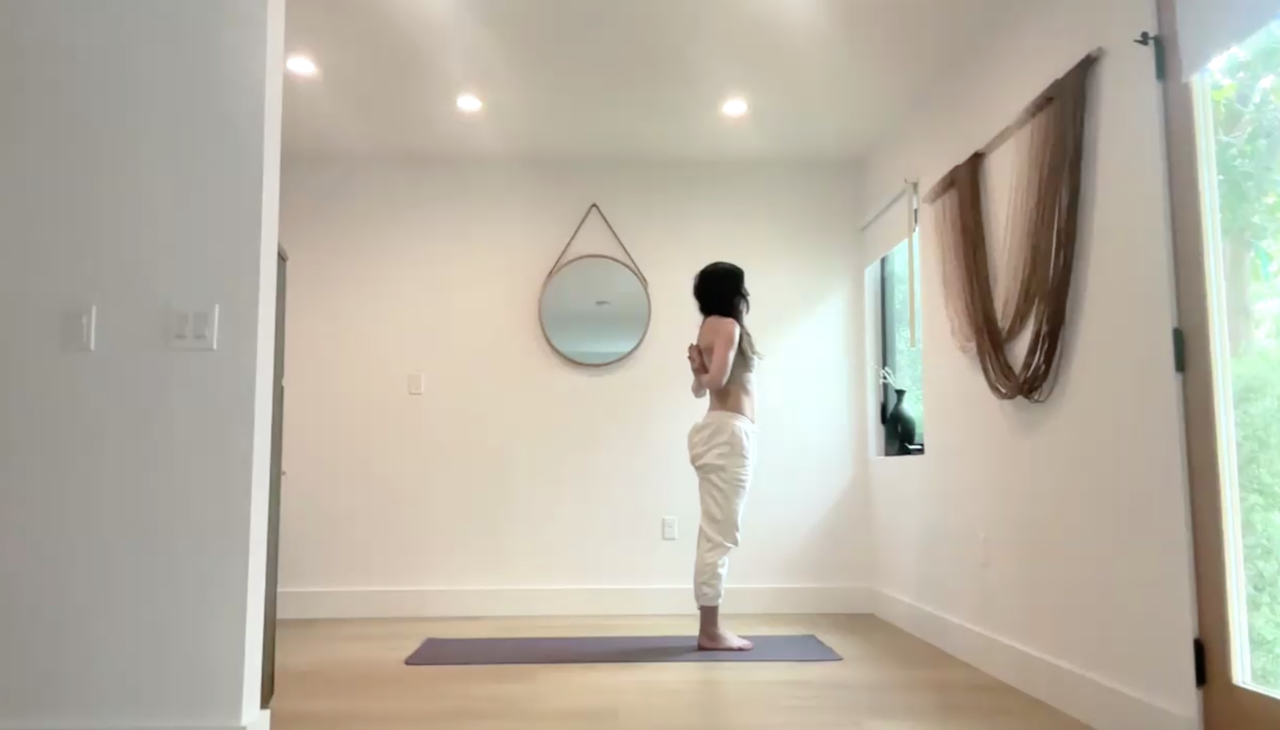 Shoulder Opening Flow (60 min) 