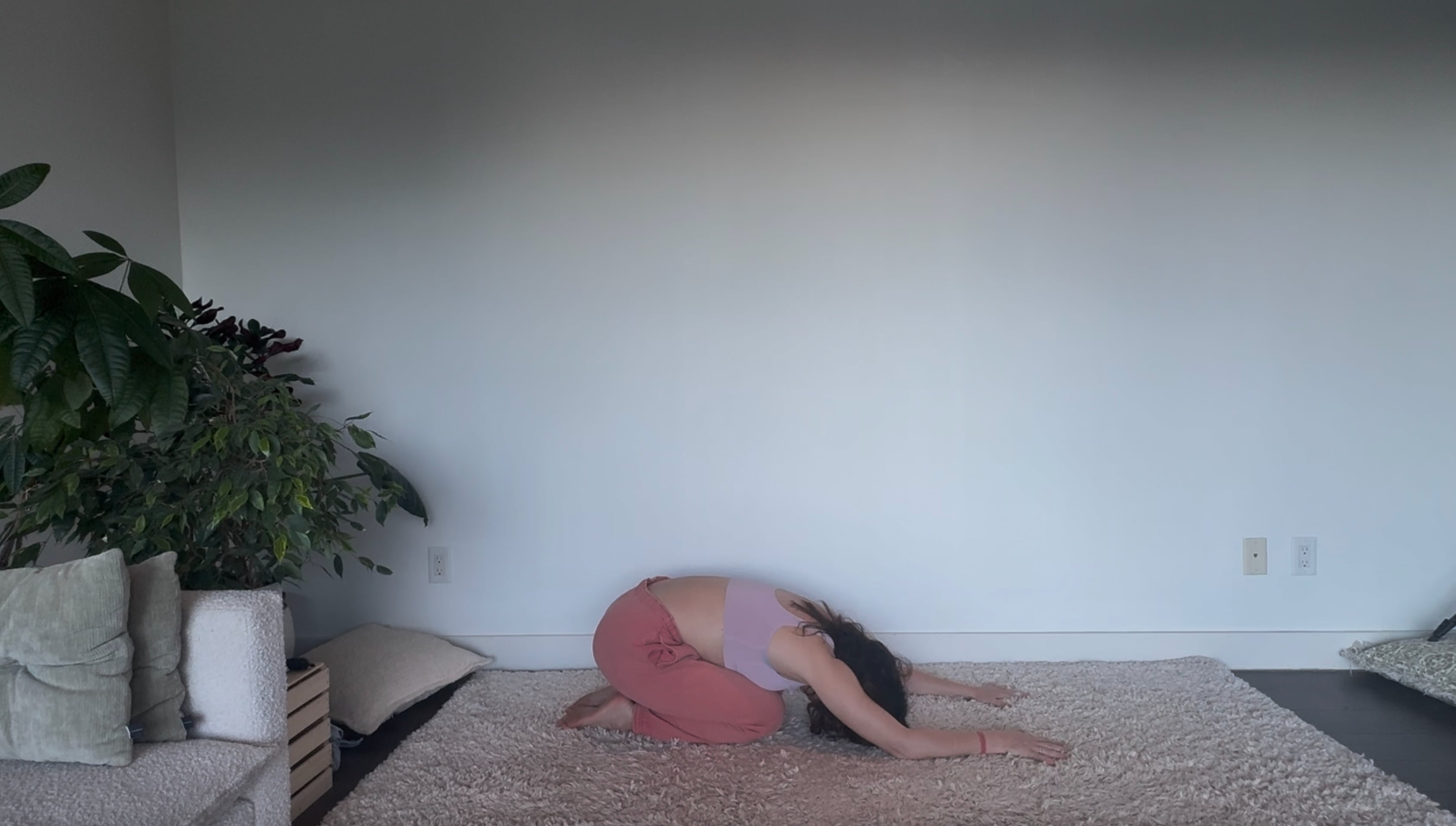 Apr 8: Four Deeply Relaxing Poses (27 min)