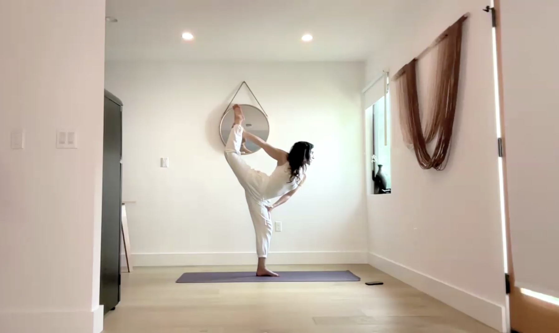 Happy Hips Flow (58 min)