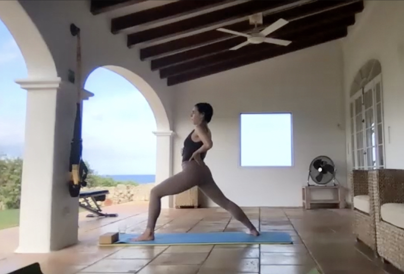 SUMMER SHORTS: 30 min IT Band + Hips 