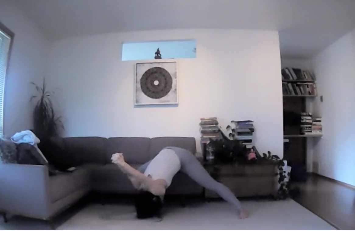 Slow Flow + Glutes + Hips + Core (Nov 11)