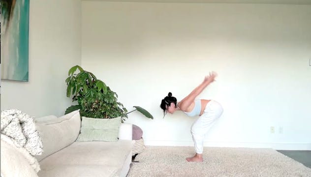 Aug 1: Yoga Flush/Somatic Sweat (31 m...