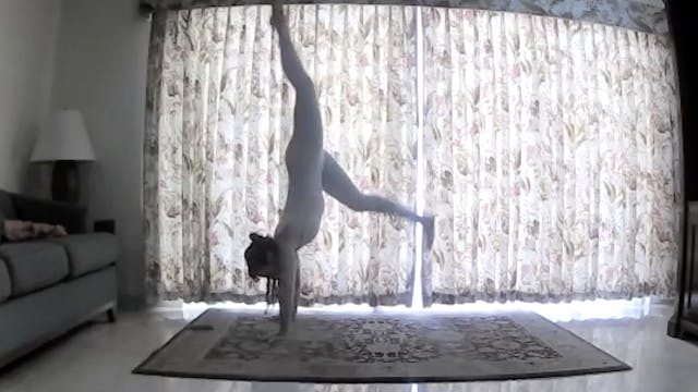 HOLIDAY SHORTS: Fire + Inversions + C...