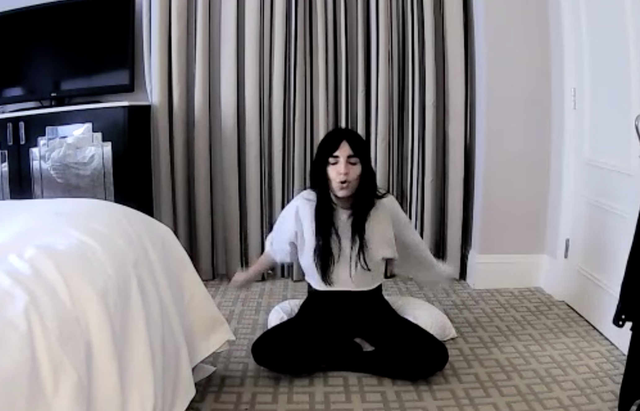 HOLIDAY ADVANCED CLASS: Release Fear & Potentiate Light (Pranayama)