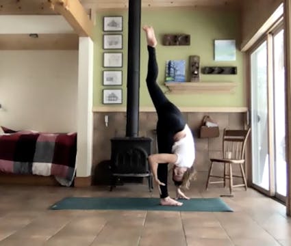 Feb 22: Juicy Hips & Glute work (Mode...