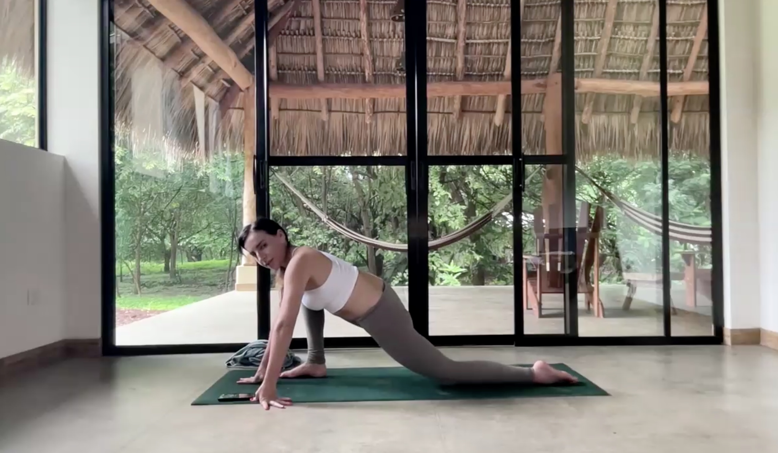 Oct 8: Jungle Sessions: Mellow Hips (30 min)