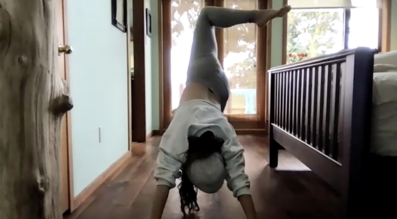 Restorative for Hips + Piriformis + Tractioning the Spine (Oct 1)