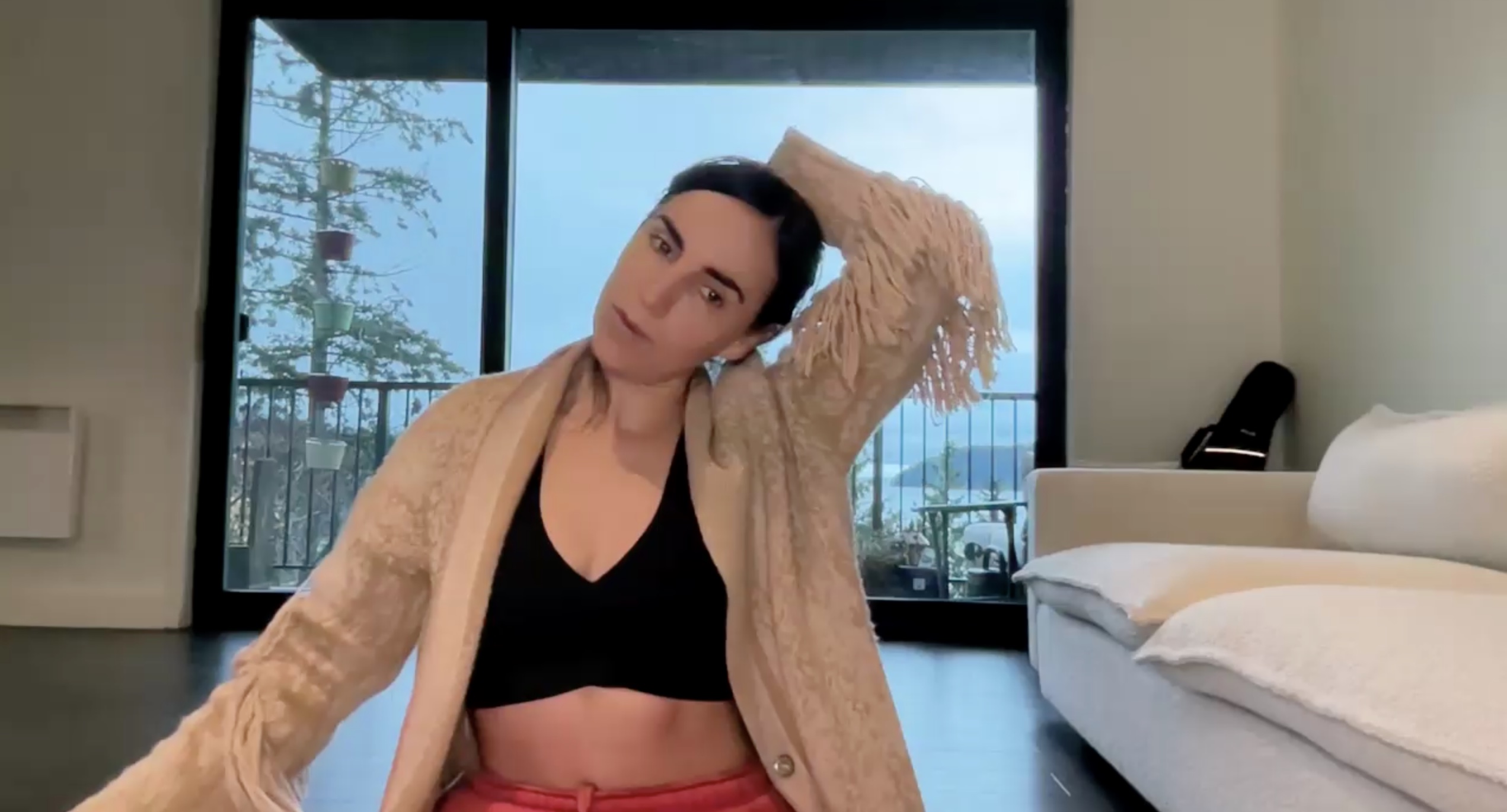 Nov 14: Do-Anywhere Neck De-stressor (17 min)