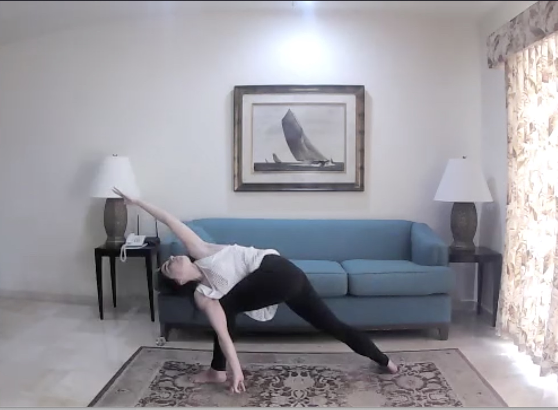 HOLIDAY SHORTS: Twists & Quick Flow (35 min)