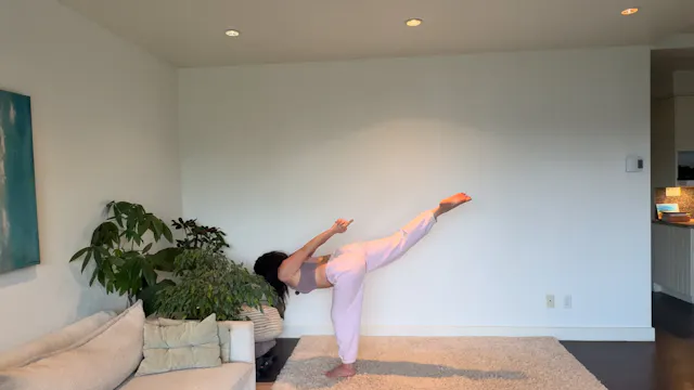 Sept 14: Moderate Hip & Hamstring Flo...