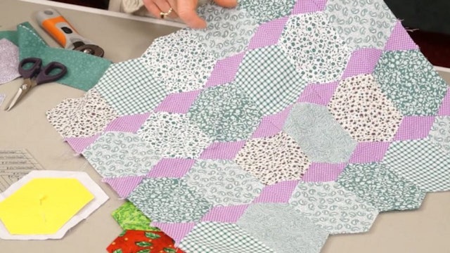 Using the EZ Quilting Long Hexagon Shape with Jennie Rayment