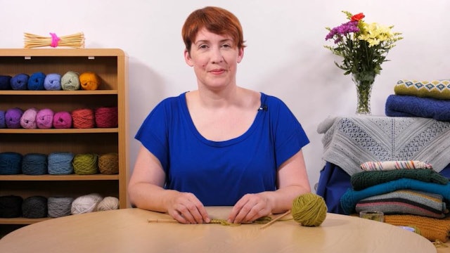 How to Knit - Casting on with Rosee Woodland