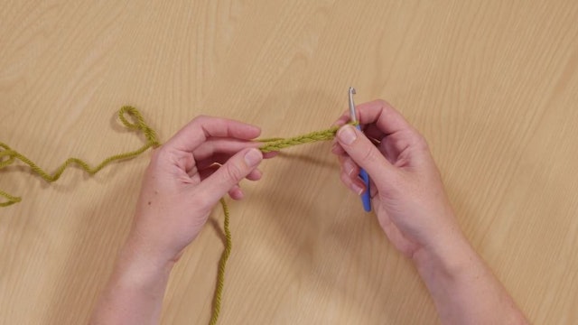 Beginners How to Crochet Series - Part 1 - Fasten On with Rosee Woodland