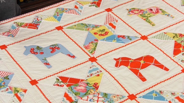 Dala Horses Quilt with Anne Baxter