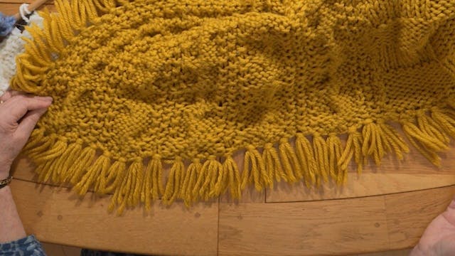 Knitted Family Throw Make Yarn Tassel...