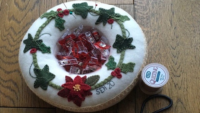 Christmas Wreath Sewing Caddy with Sallieann Harrison