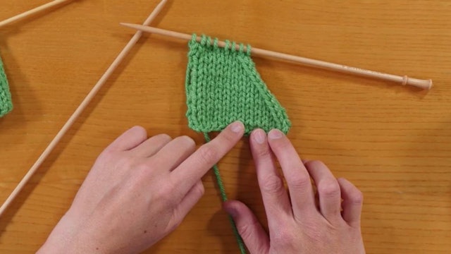 SSP - LL Decrease - Knitting with Rosee Woodland