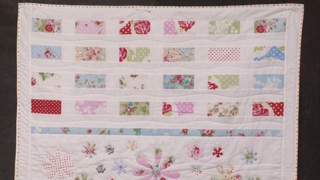 TASTER: Modern Charm Quilt with Valer...