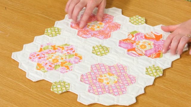 TASTER: How to Sew Hexagons with Caro...