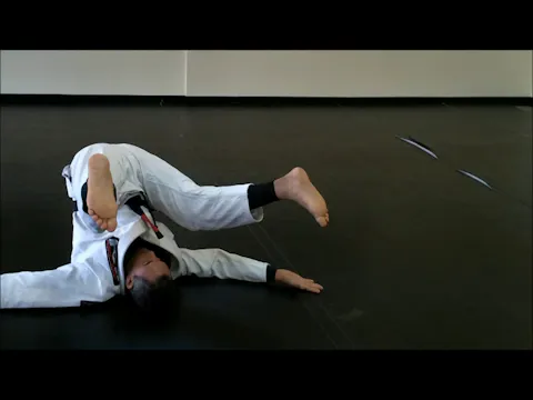 INVERTED GUARD - STRAIGHT LINE ROLL DRILL
