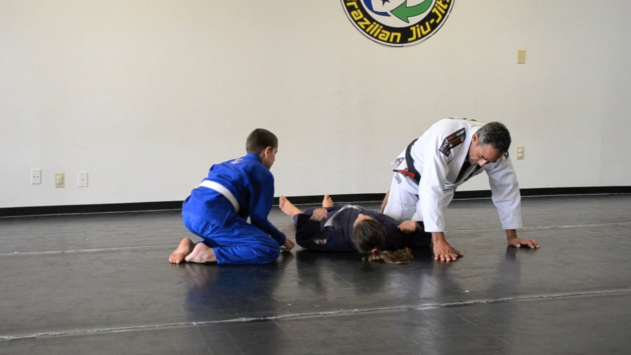 Submissions from mount position Choke